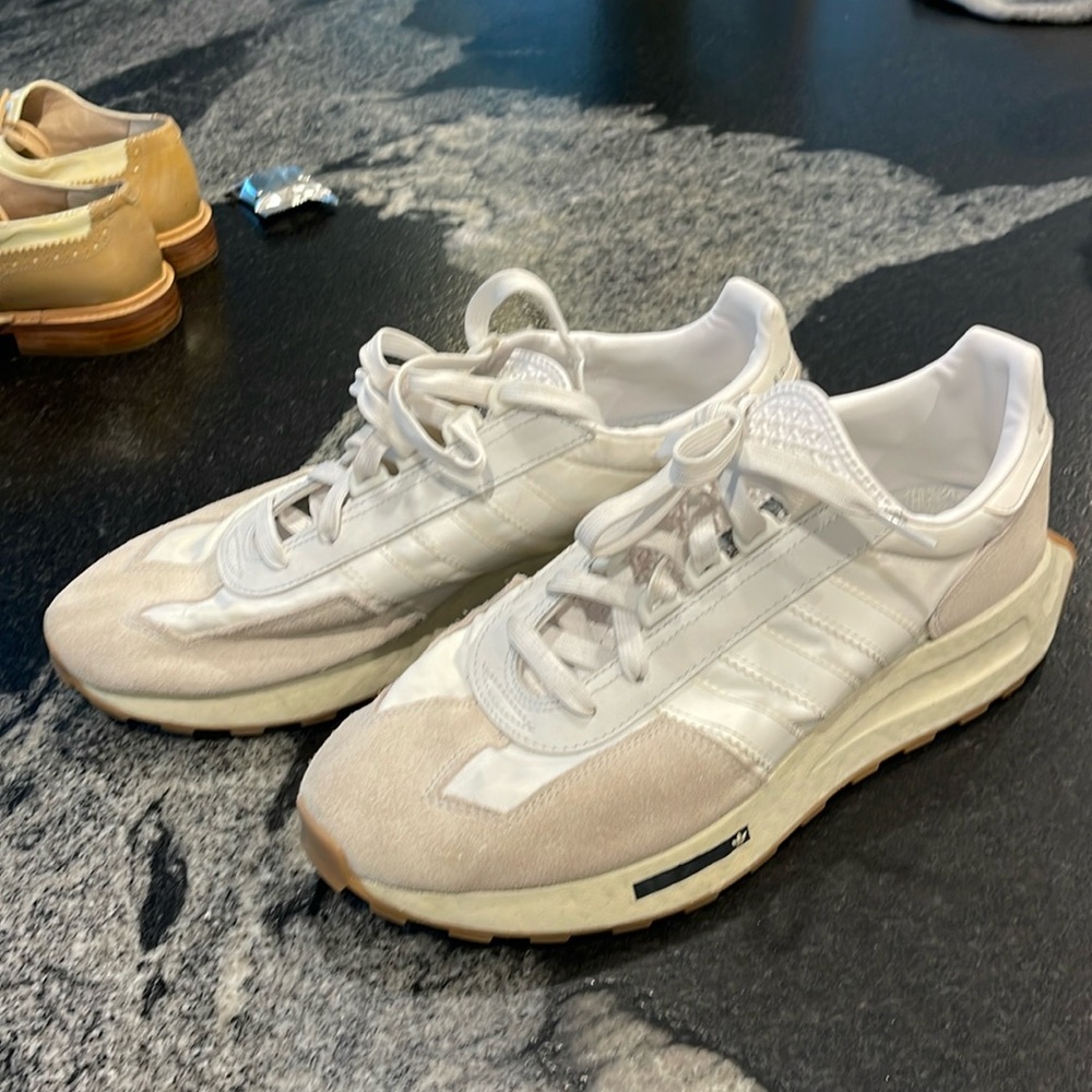 Men’s original sneakers size 11 white Adidas shoes